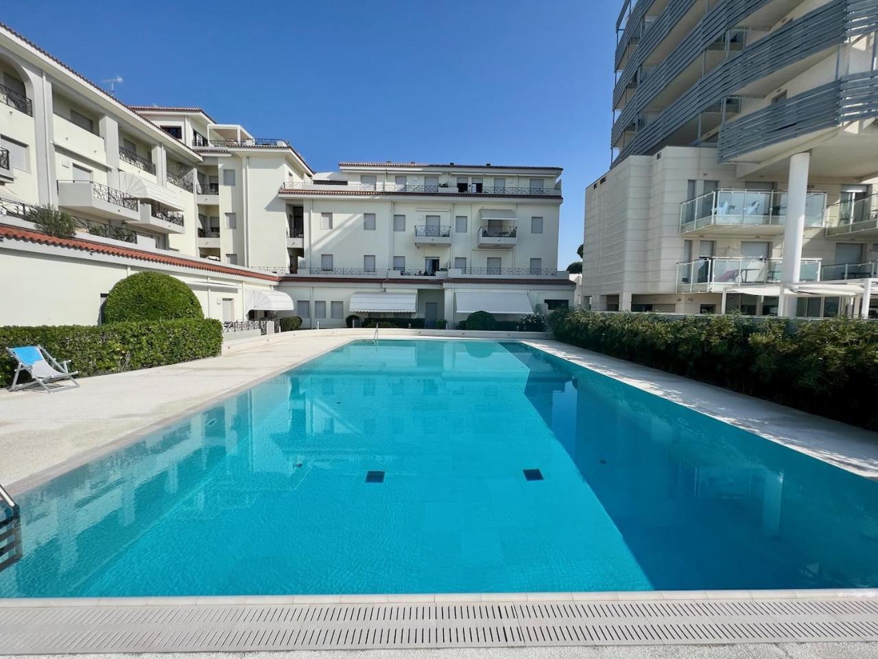 Bagni Miramare - Home Immobiliare Jesolo Buitenkant foto