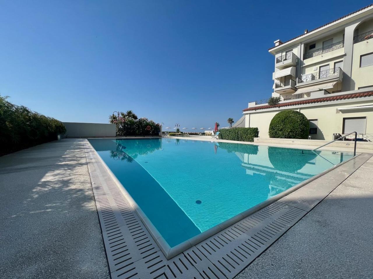 Bagni Miramare - Home Immobiliare Jesolo Buitenkant foto