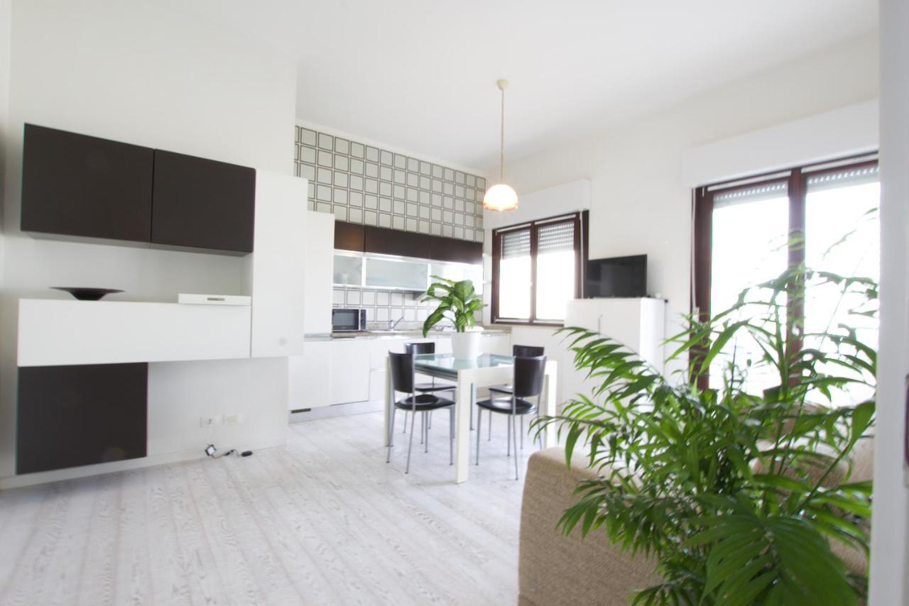 Bagni Miramare - Home Immobiliare Jesolo Buitenkant foto