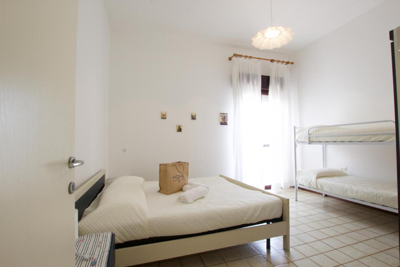 Bagni Miramare - Home Immobiliare Jesolo Buitenkant foto