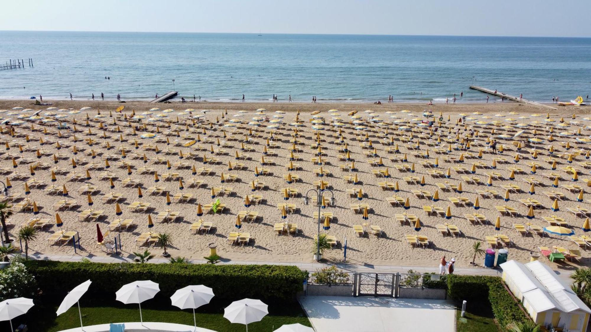 Bagni Miramare - Home Immobiliare Jesolo Buitenkant foto